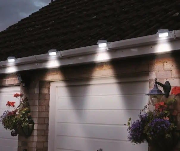 Lenoxx Solar Multipurpose Light (3-Piece, White) W/ Screw & Mount, Energy-Saving - Image 4