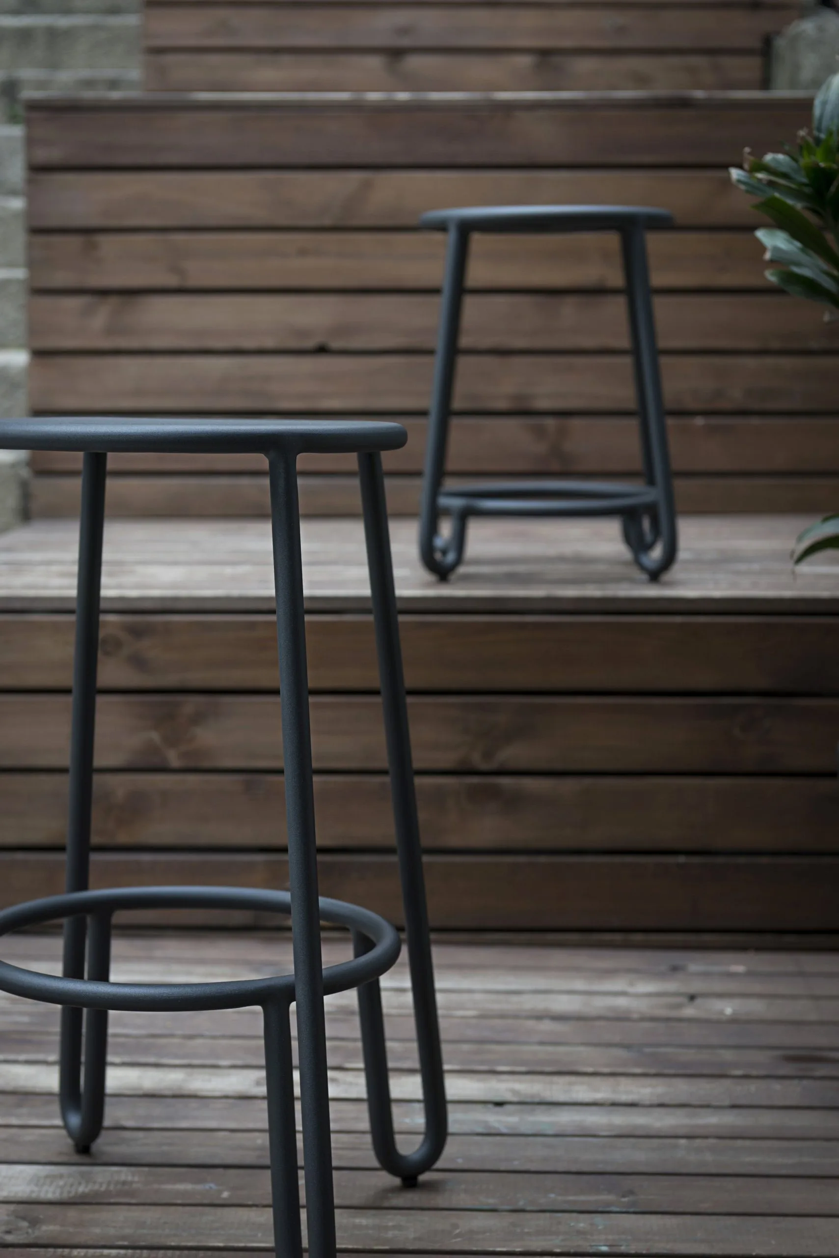 Huggy Low Stool By Maiori - Image 2